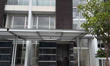 Rumah Golf Island PIK Hazel 8x25 (3 Lantai)