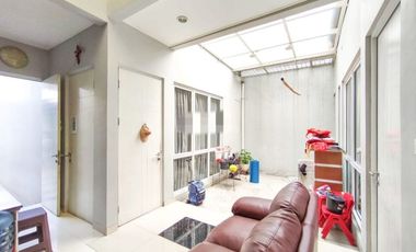 Dijual Rumah Usaha Strategis di Perumahan elit Tangerang