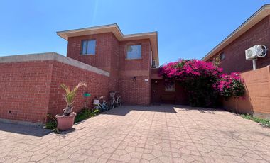 Se arrienda casa en Valle La Araucaria – Buin | Modelo Roble