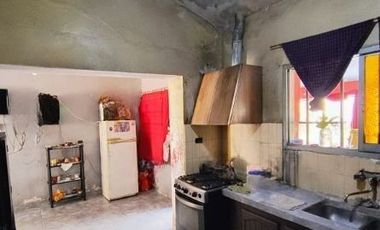 VENTA CASA 4 DORMITORIOS Bº RESIDENCIAL AMERICA