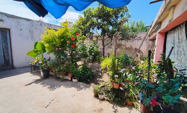 VENTA CASA 4 DORMITORIOS Bº RESIDENCIAL AMERICA