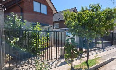 Casa de Dos Pisos, en Huertos de Linares