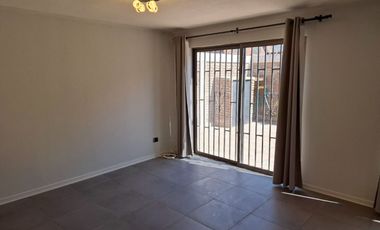 Casa de Dos Pisos, en Huertos de Linares