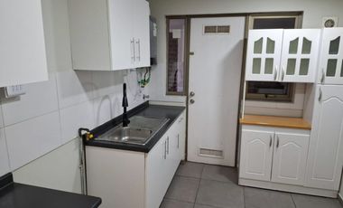 Casa de Dos Pisos, en Huertos de Linares