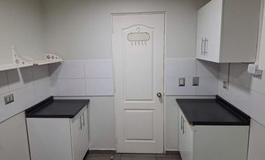 Casa de Dos Pisos, en Huertos de Linares