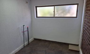 Casa de Dos Pisos, en Huertos de Linares