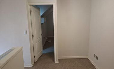 Casa de Dos Pisos, en Huertos de Linares