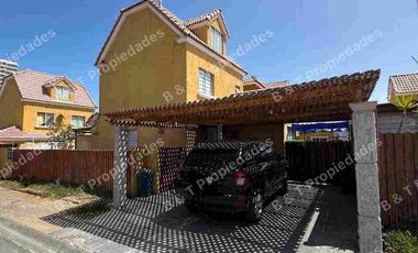 AMPLIA CASA EN CONDOMINIO TRES PISOS