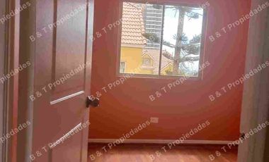 AMPLIA CASA EN CONDOMINIO TRES PISOS