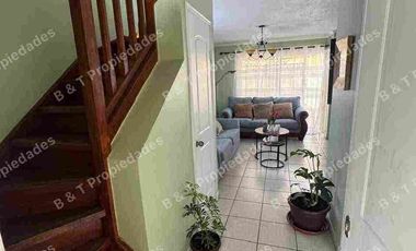 AMPLIA CASA EN CONDOMINIO TRES PISOS