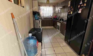 AMPLIA CASA EN CONDOMINIO TRES PISOS