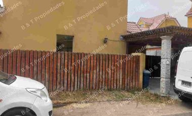 AMPLIA CASA EN CONDOMINIO TRES PISOS