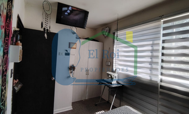 CASA DE DOS PISOS EN RECINTO CERRADO