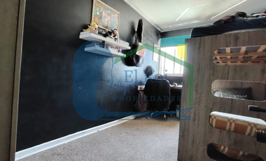 CASA DE DOS PISOS EN RECINTO CERRADO