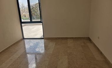 CASA EN VENTA EN MERIDA F-21195, 3 REC. PRIV. COMPOSTELA $13,900,000