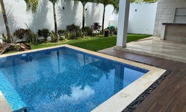 CASA EN VENTA EN MERIDA F-21195, 3 REC. PRIV. COMPOSTELA $13,900,000