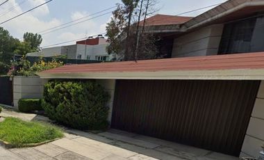 VENTA DE AMPLIA CASA EN ANTONIO CASO, CIUDAD SATELITE, NAUCALPAN DE JUAREZ, EDO MEX