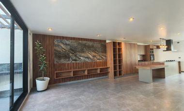 Casa en venta con amplia cocina en Lomas de angelopolis Puebla