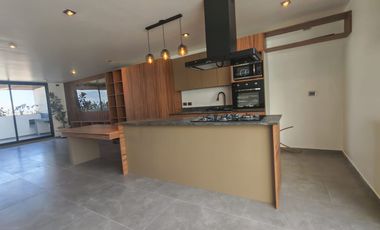 Casa en venta con amplia cocina en Lomas de angelopolis Puebla
