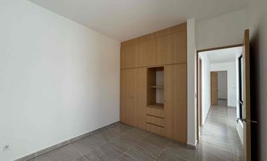 Casa en Renta Nueva con recámara en Planta Baja