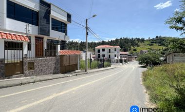 En venta casa en las pitas cerca al terminal terrestre de la ciudad de Loja