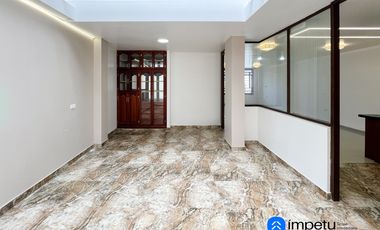 En venta casa en las pitas cerca al terminal terrestre de la ciudad de Loja