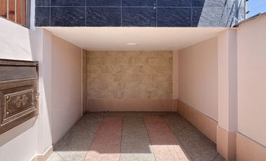 En venta casa en las pitas cerca al terminal terrestre de la ciudad de Loja