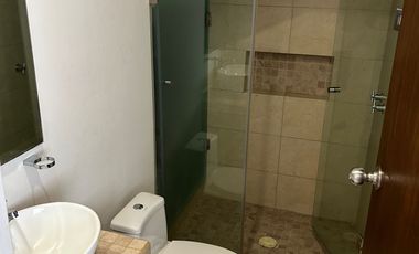 CASA CON MUEBLES EN EL FRACCIONAMIENTO LA PRIMAVERA