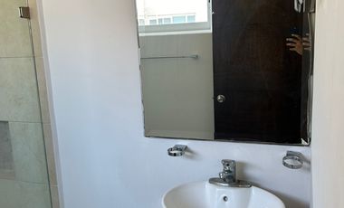 CASA CON MUEBLES EN EL FRACCIONAMIENTO LA PRIMAVERA