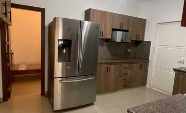 Alquiler de casa amoblada Porto Fino vía a la vista