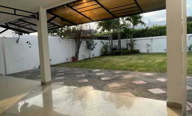 Alquiler de casa amoblada Porto Fino vía a la vista