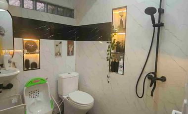 rumah nyaman one gate di komplek ciwastra semi furnish
