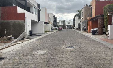 BOSQUES DE GRANADA (ATRAS PLAZA SAN DIEGO)