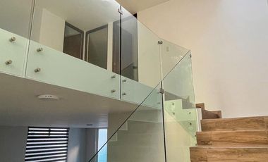 Hermosa casa en RENTA Loretta 2