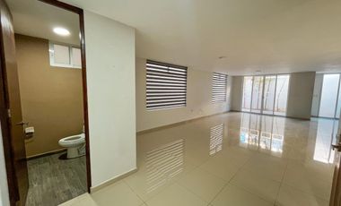 Hermosa casa en RENTA Loretta 2