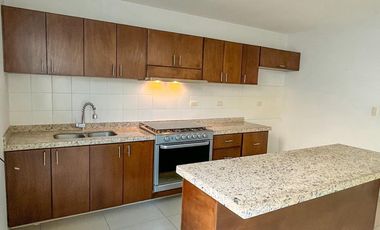 Hermosa casa en RENTA Loretta 2