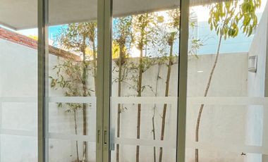 Hermosa casa en RENTA Loretta 2