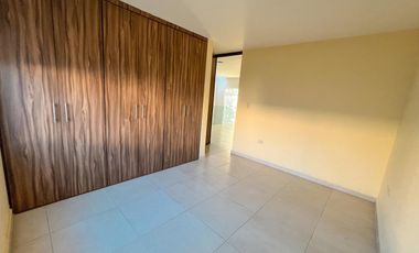 Hermosa casa en RENTA Loretta 2