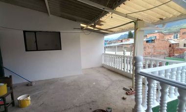 Casa en Fusagasugá con Primer Piso Arrendado | Rentabilidad Inmediata - Barrio San Fernando