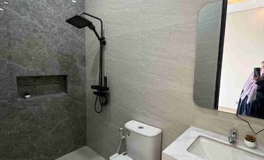 Rumah Mewah 2 Lantai Siap Huni