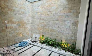 Rumah Mewah 2 Lantai Siap Huni