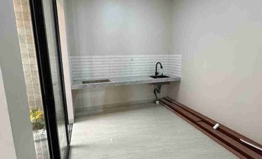 Rumah Mewah 2 Lantai Siap Huni