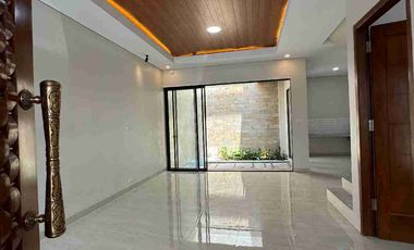 Rumah Mewah 2 Lantai Siap Huni