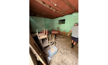 Se Vende Terreno Con Agua Y Luz
