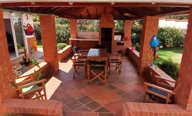 Vendo Mesa de los Santos parcela con casa conjunto campestre  de exelente terminacion.