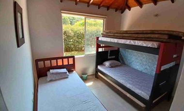 Vendo Mesa de los Santos parcela con casa conjunto campestre  de exelente terminacion.