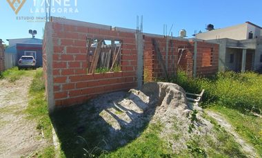 DUPLEX EN VENTA AL FRENTE - CONJUNTO DE 4 UNIDADES A ESTRENAR