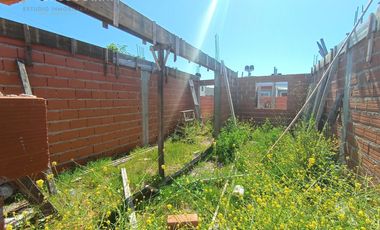 DUPLEX EN VENTA AL FRENTE - CONJUNTO DE 4 UNIDADES A ESTRENAR