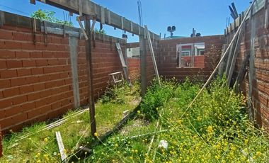 DUPLEX EN VENTA AL FRENTE - CONJUNTO DE 4 UNIDADES A ESTRENAR