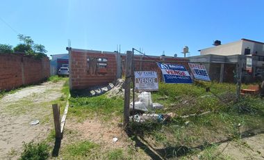 DUPLEX EN VENTA AL FRENTE - CONJUNTO DE 4 UNIDADES A ESTRENAR